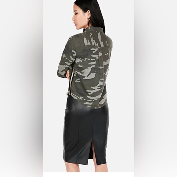 Express Camo Shirt Size L - Picture 4 of 9